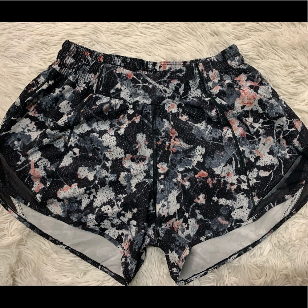 Lululemon short